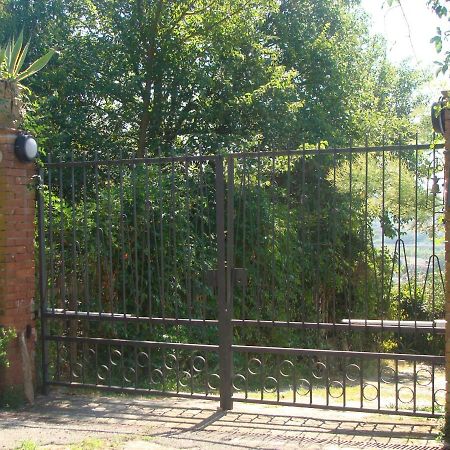 Casa Ro Panzió Albiano Kültér fotó